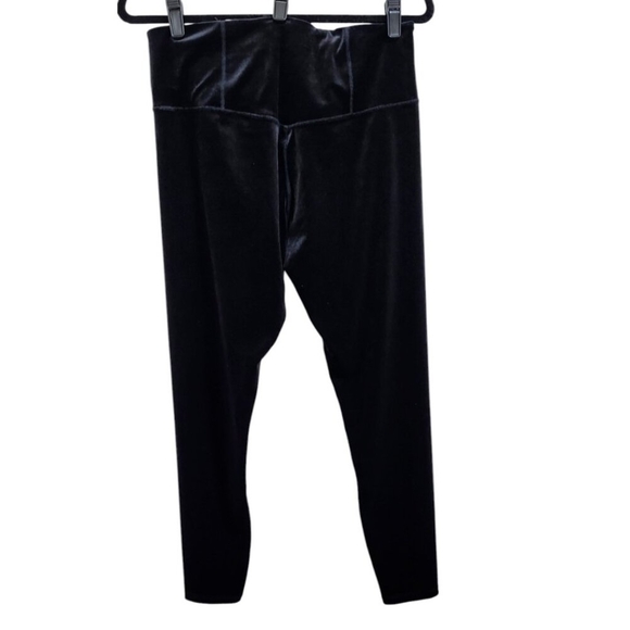 Athleta Elation Ultra High-Rise Velvet Tight/Legging Black Nylon Blend SZ L - Picture 4 of 7
